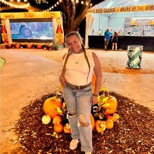 Meet your Posher, Savannah